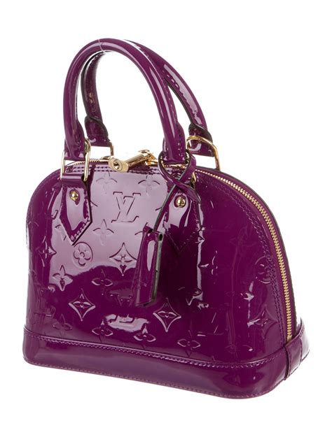 vernis Louis Vuitton purple color